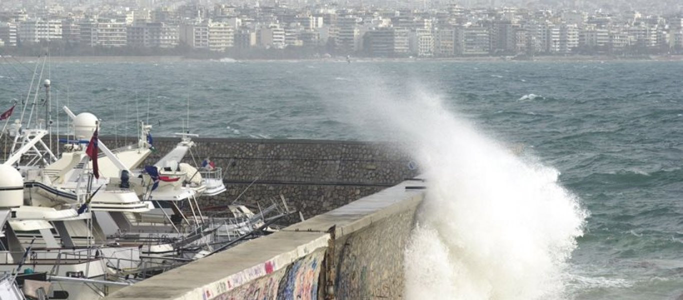 Ισχυροί άνεμοι έχουν φέρει προβλήματα στα λιμάνια- Δείτε ποια δρομολόγια δεν εκτελούνται